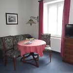 Hotel - Garni Stabauer 2*