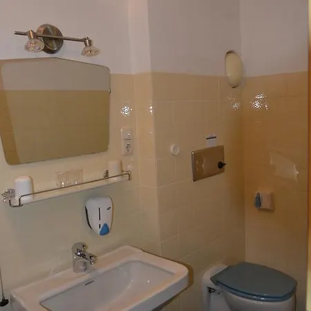 Hotel - Garni Stabauer 2*