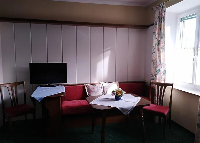 - Garni Stabauer Ξενοδοχείο